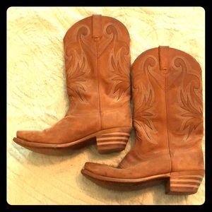 Durango Women’s Brown Durango cowboy boots
